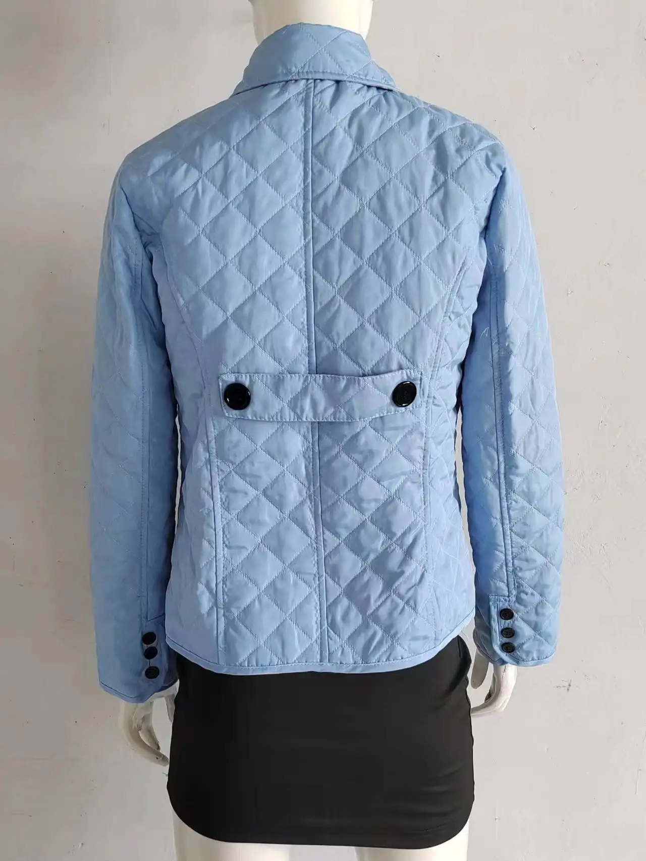 Blau